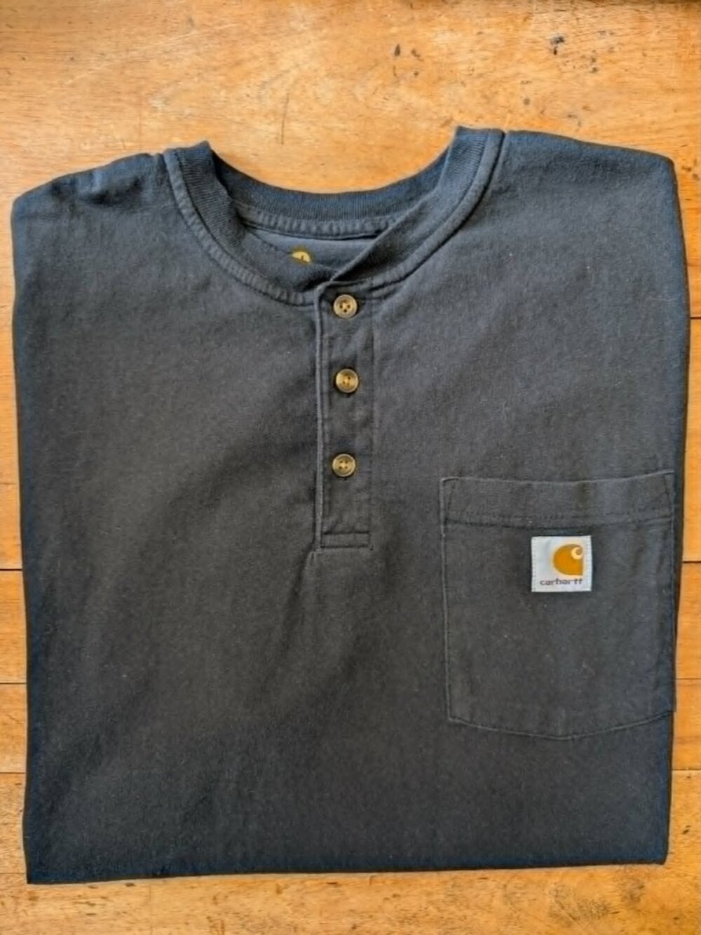 Carhartt Henley short sleeve size Med
